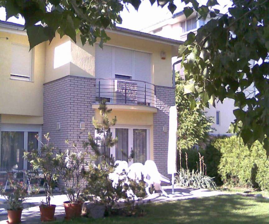 Photo of Others in Szantod