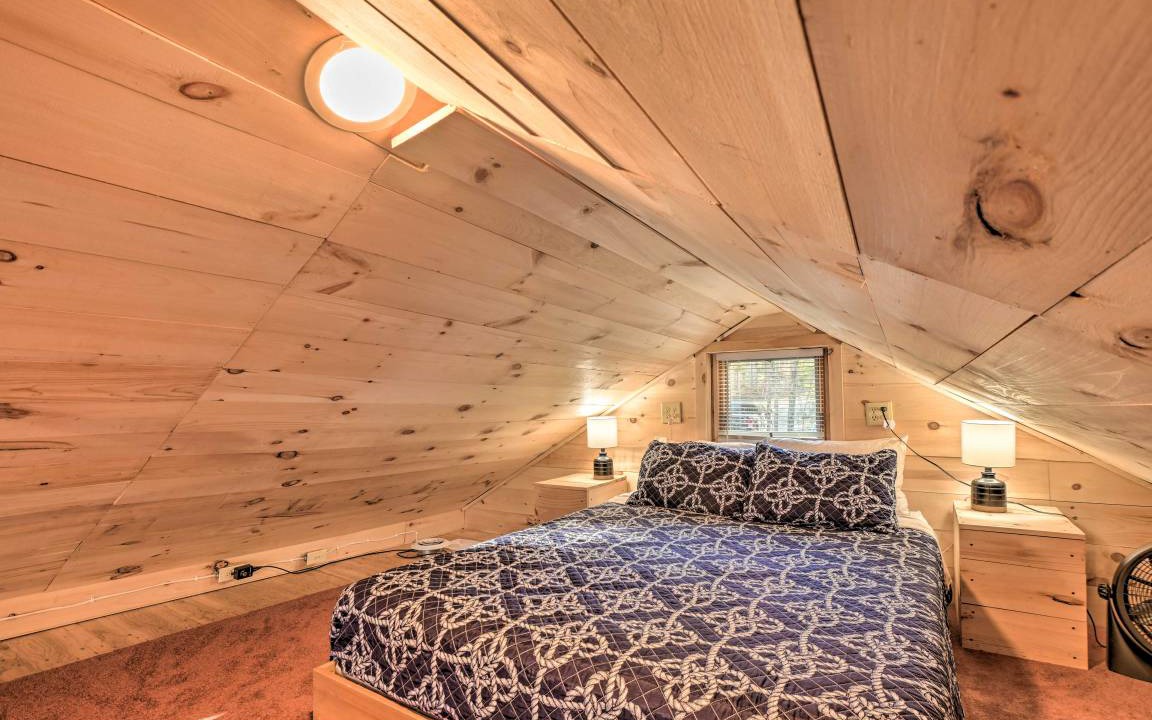 Photo of Bedroom in Ellsworth