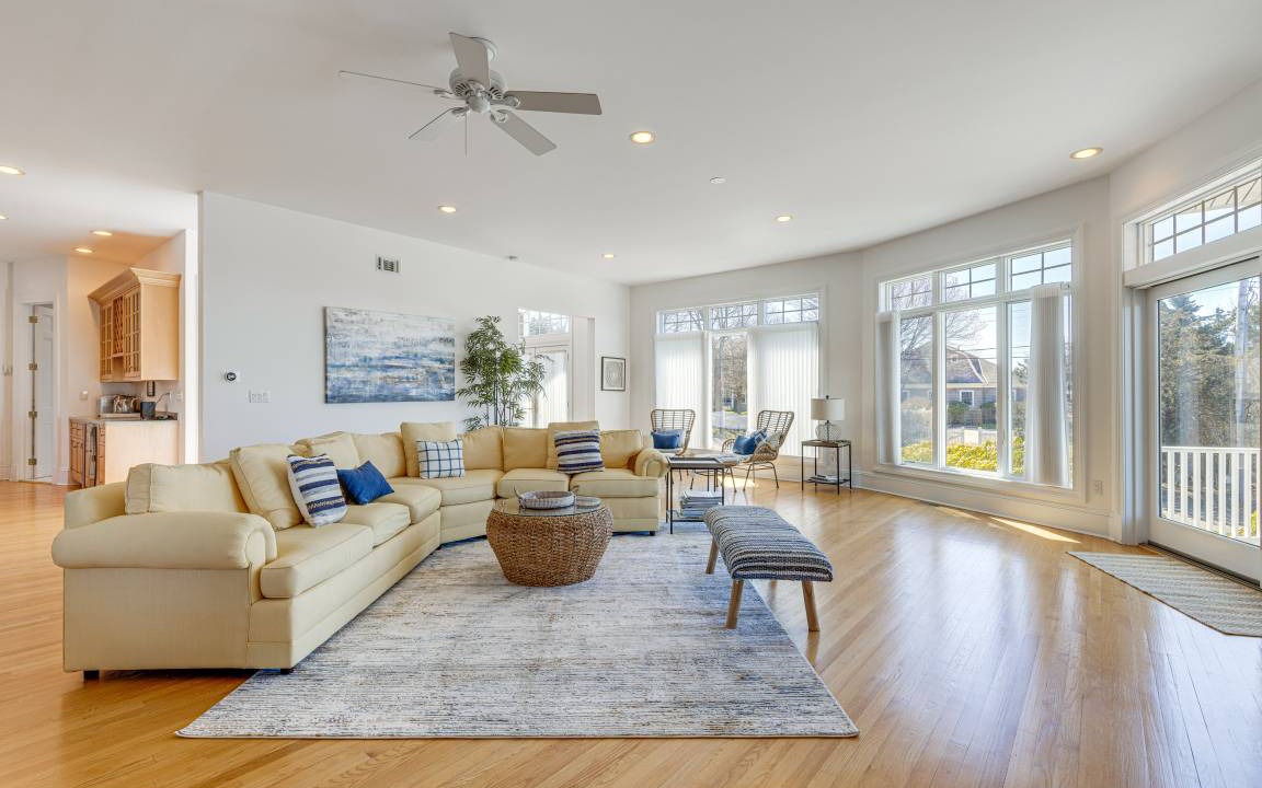Photo of Livingroom in Shinnecock Hills