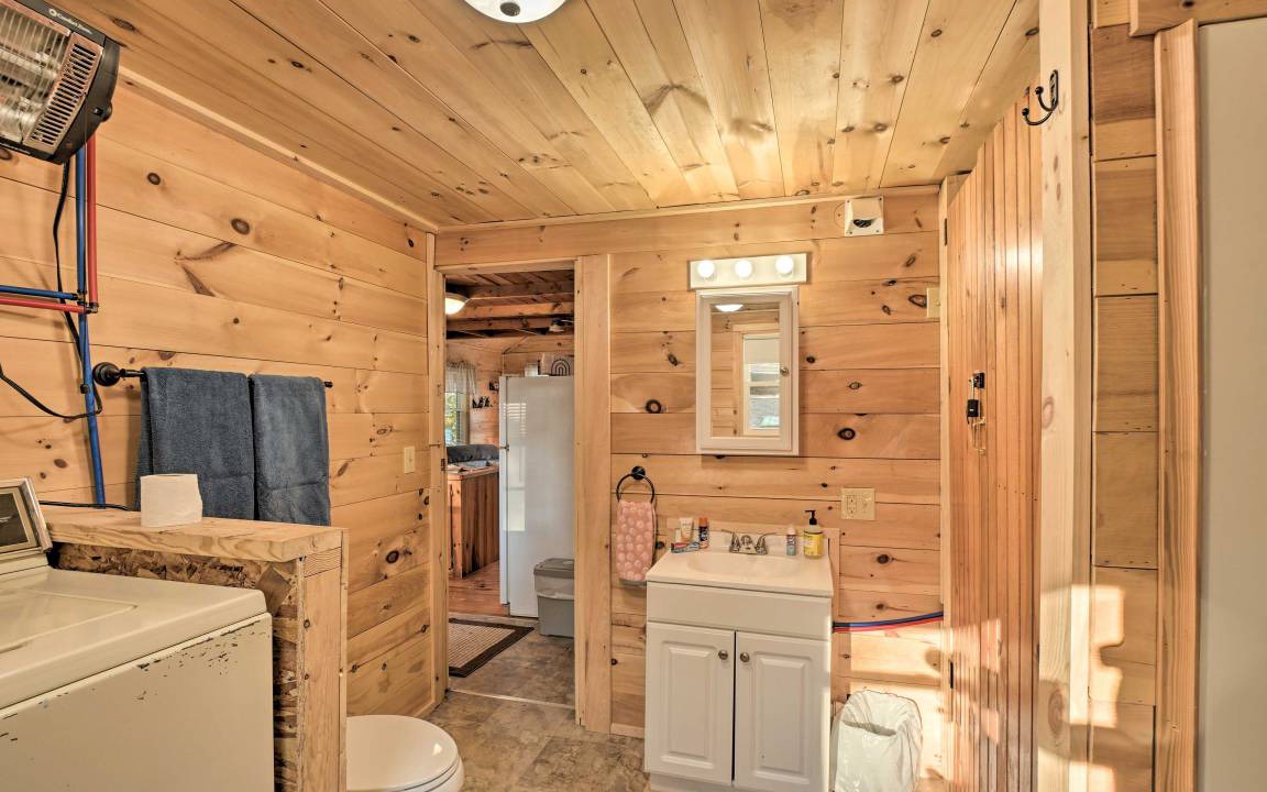 Photo of Bathroom in Ellsworth