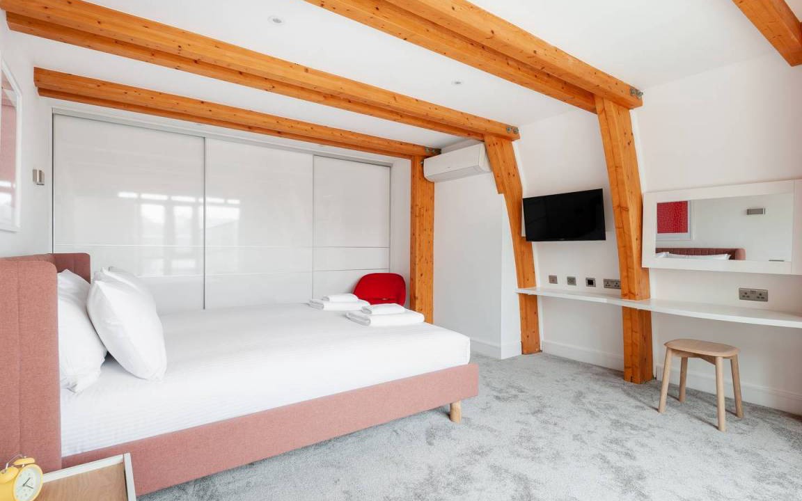 Photo of Bedroom in Chinatown