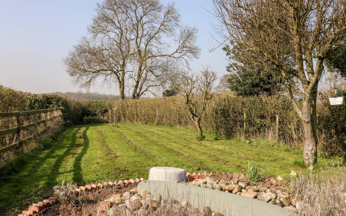 Photo of Others in Low Catton