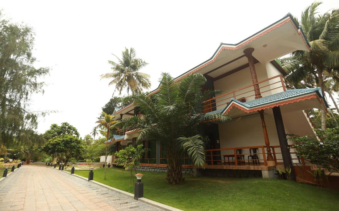 Photo of Others in Poovar