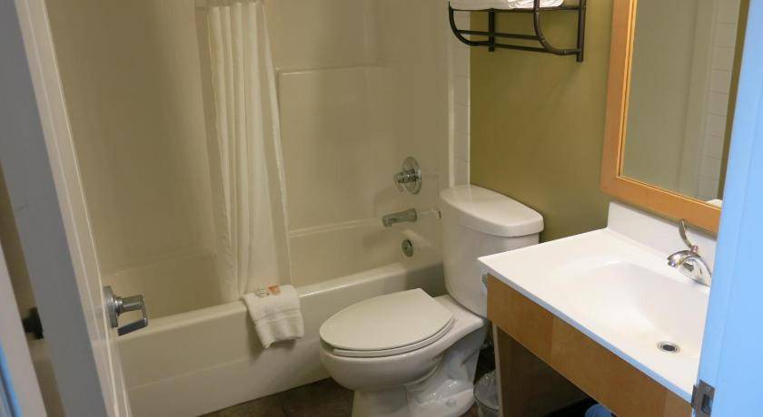 Photo of Bathroom in Sardis