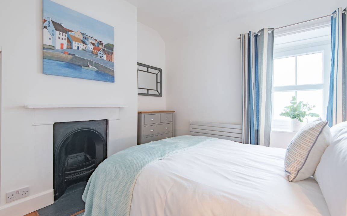 Photo of Bedroom in Sandgate