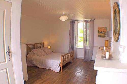 Photo of Bedroom in Tourtrol