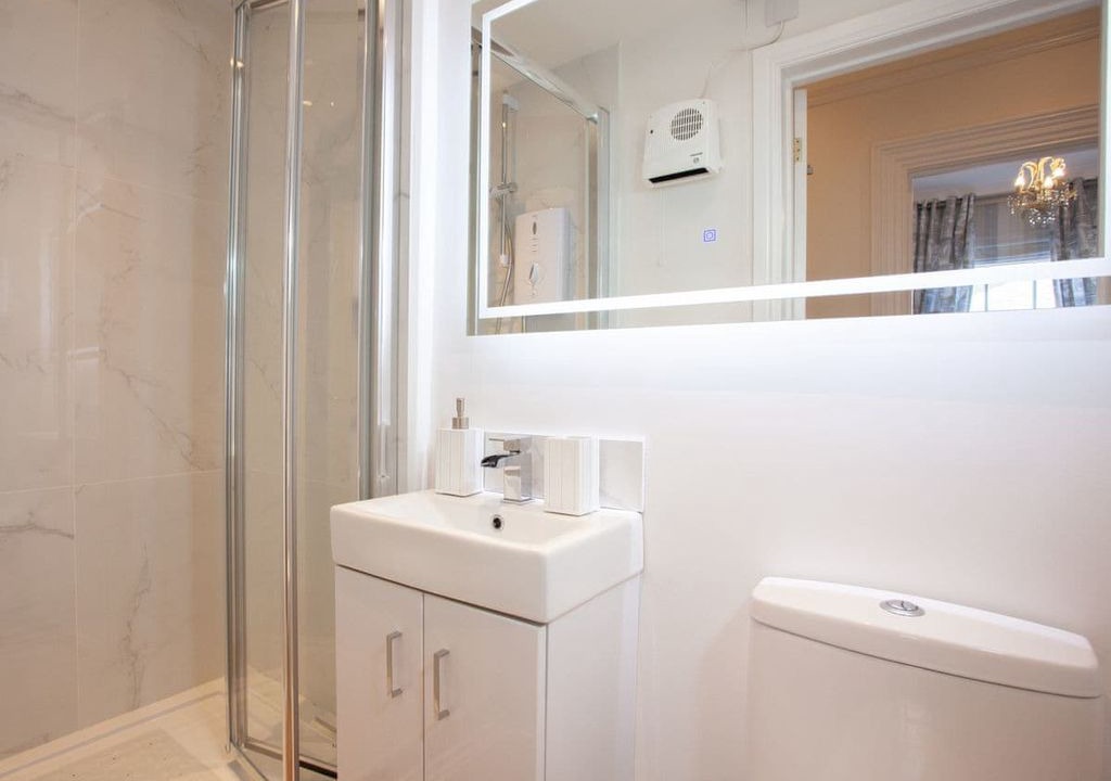 Photo of Bathroom in Babbacombe