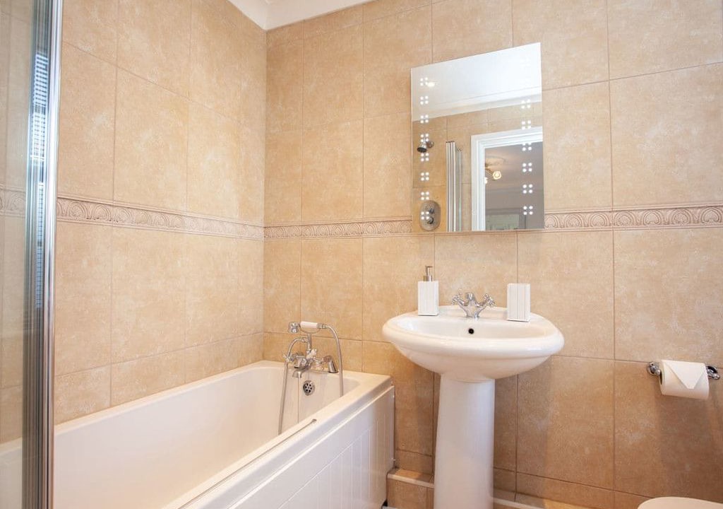 Photo of Bathroom in Babbacombe