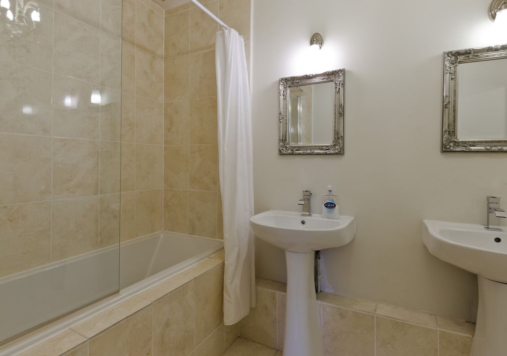 Photo of Bathroom in Runnymede
