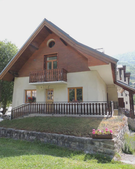 Photo of Buildings in Valloire