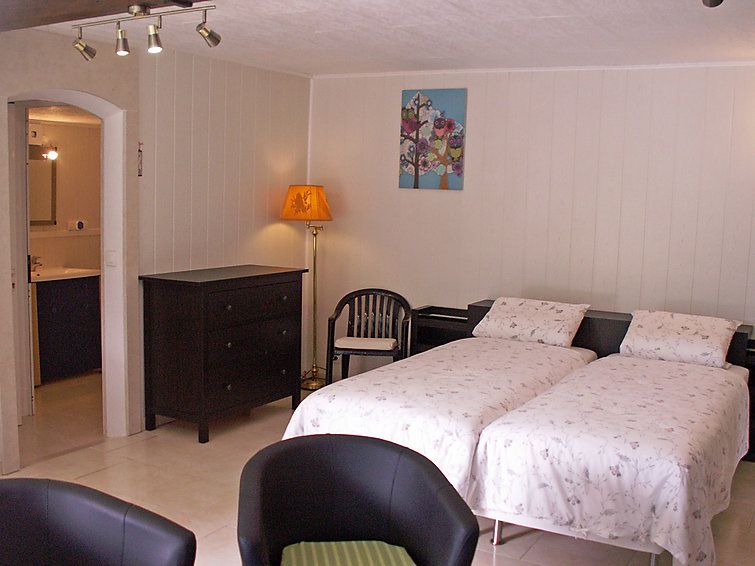 Photo of Bedroom in Caumont-sur-Durance