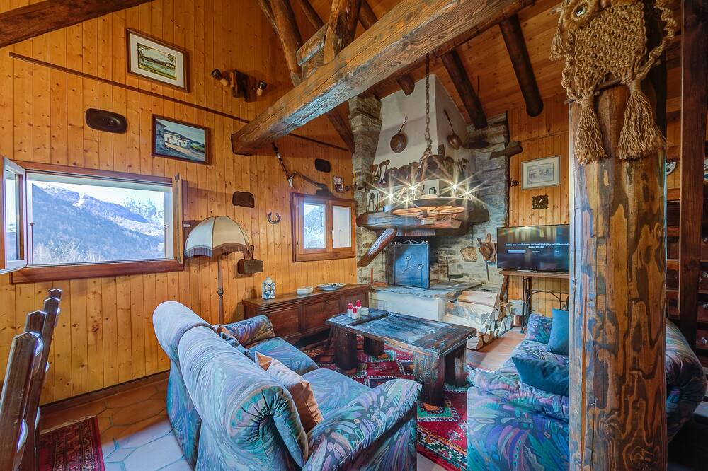 Photo of Livingroom in Faido
