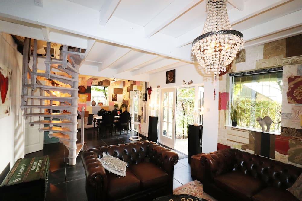 Photo of Livingroom in Sleen