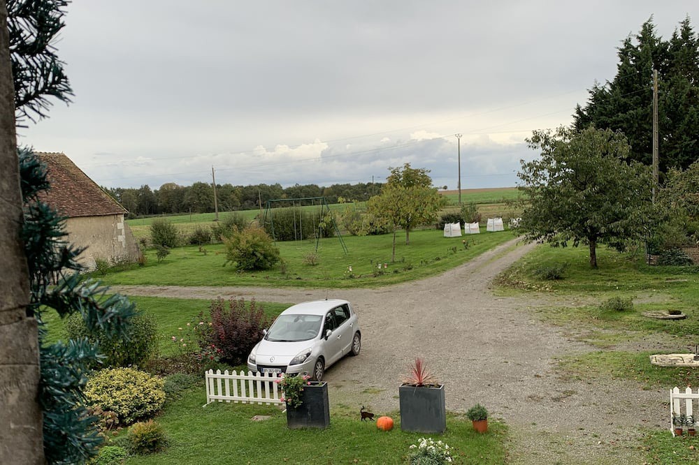 Photo of Outdoor in Orbigny