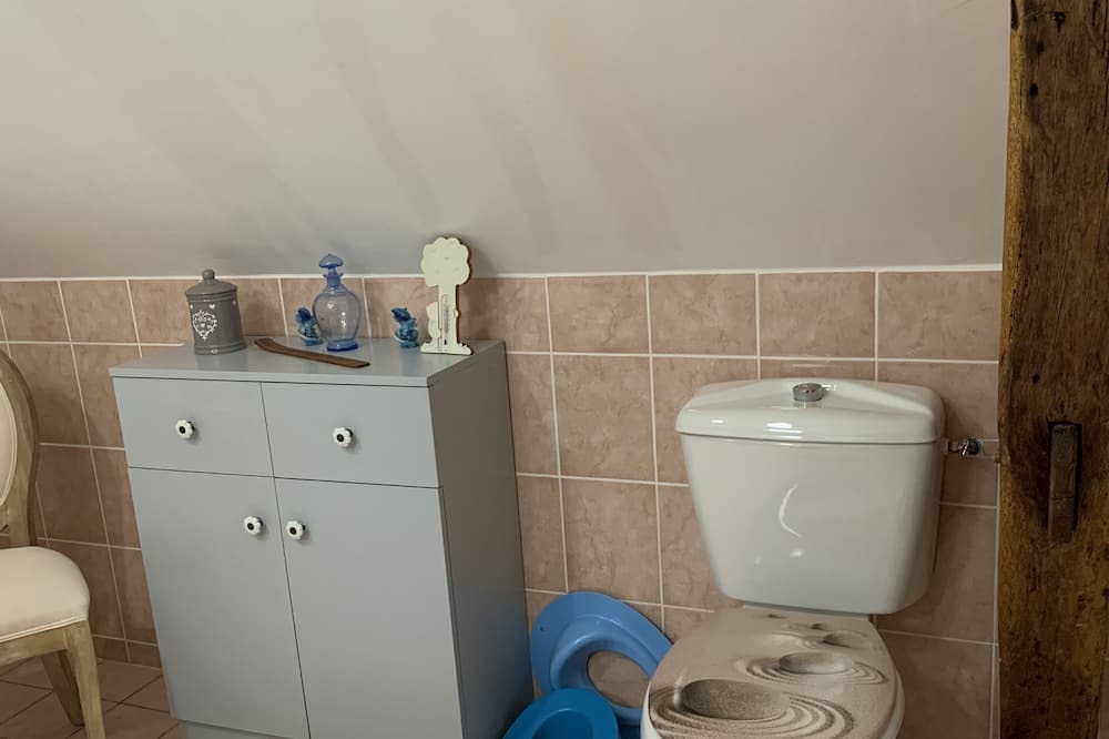 Photo of Bathroom in Orbigny
