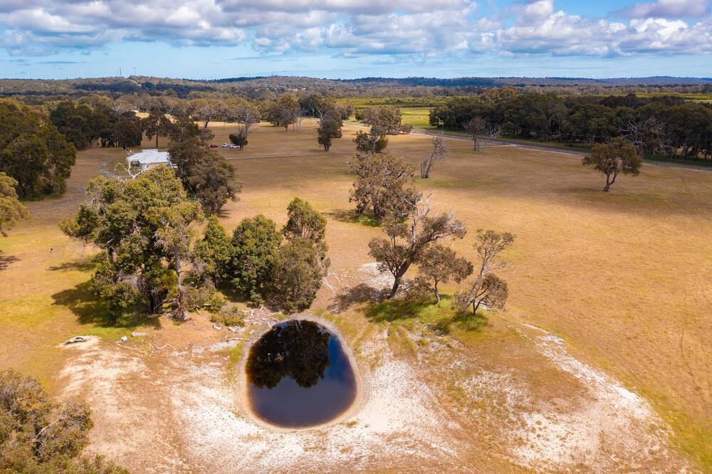 Photo of Others in Lake Clifton