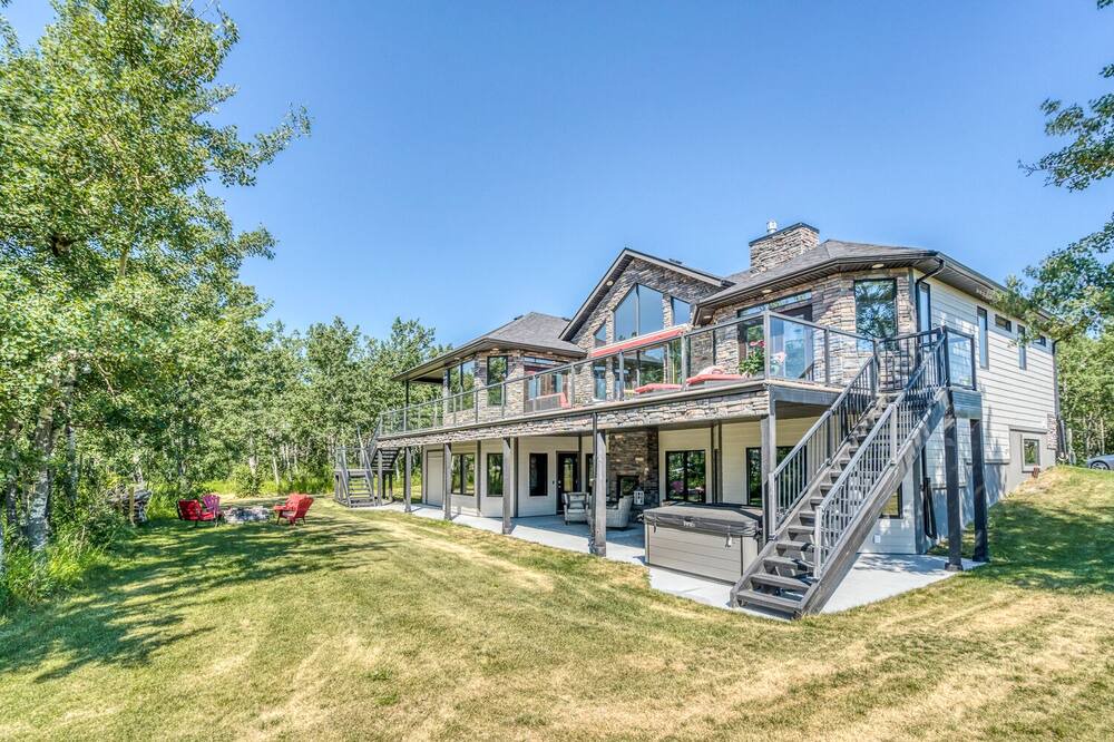 Photo of Outdoor in Airdrie