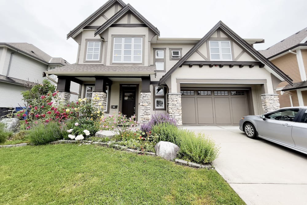 Photo of Outdoor in Abbotsford