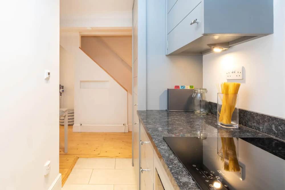 Photo of Kitchen in St. Helen's