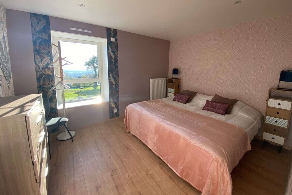 Photo of Bedroom in Le Beny Bocage