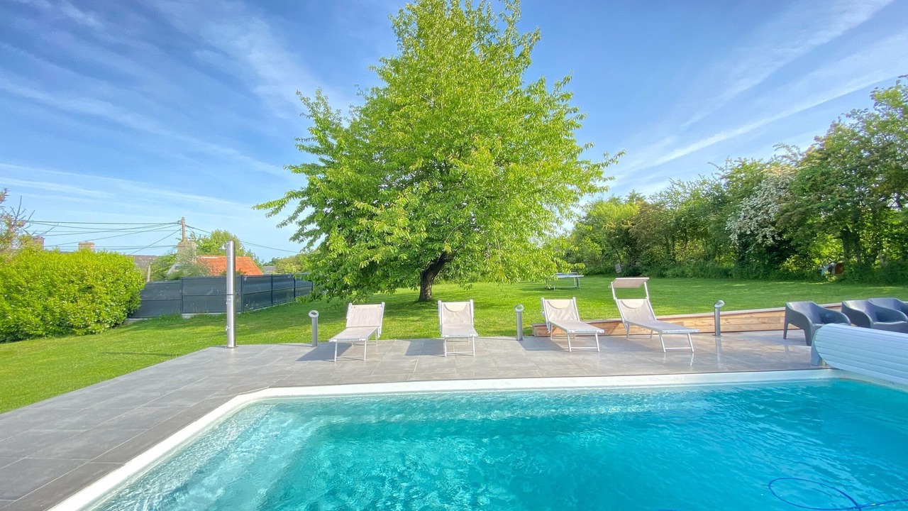 Photo of Outdoor in Dragey-Ronthon