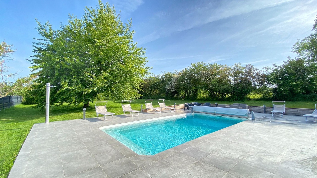 Photo of Outdoor in Dragey-Ronthon