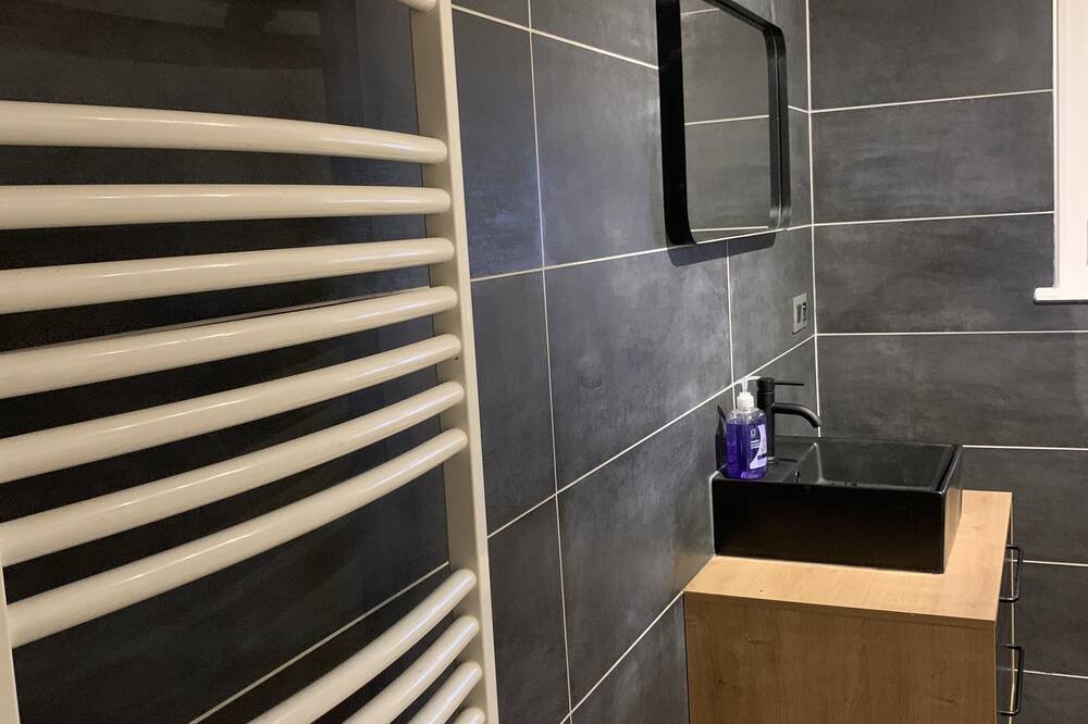 Photo of Bathroom in Travexin