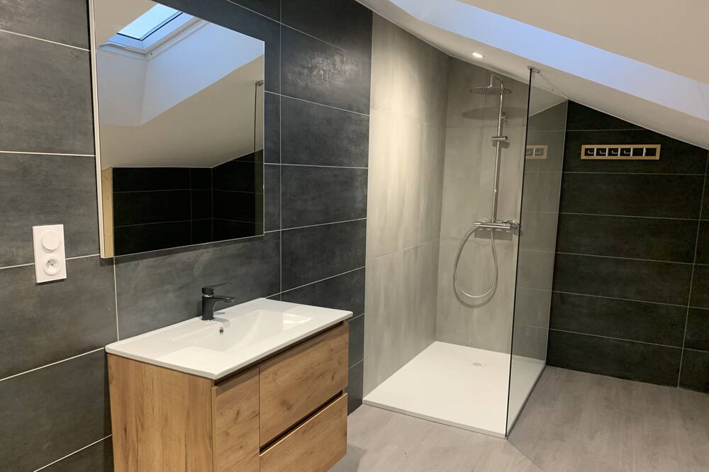 Photo of Bathroom in Travexin