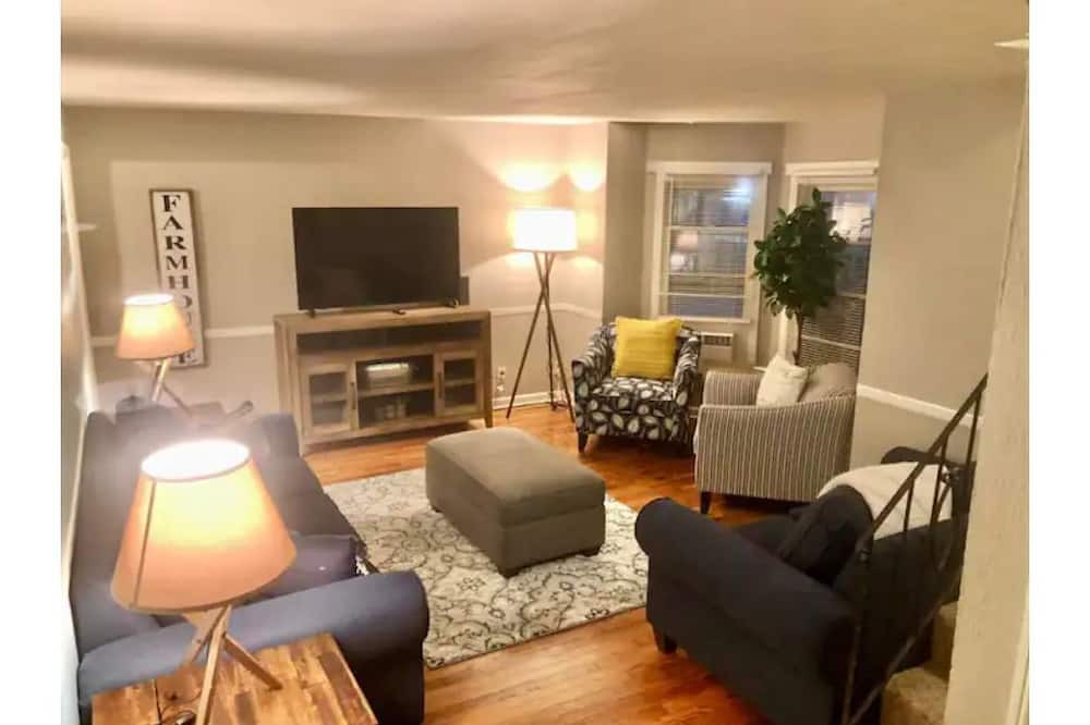 Photo of Livingroom in Farmington