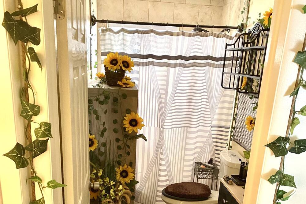 Photo of Bathroom in Taylor