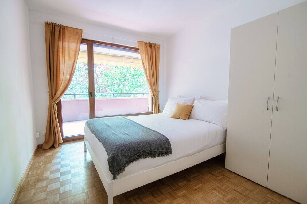 Photo of Bedroom in Paradiso
