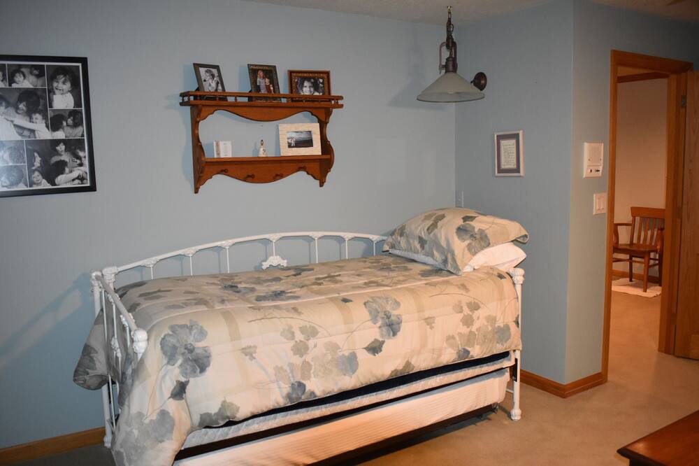 Photo of Bedroom in Cascade