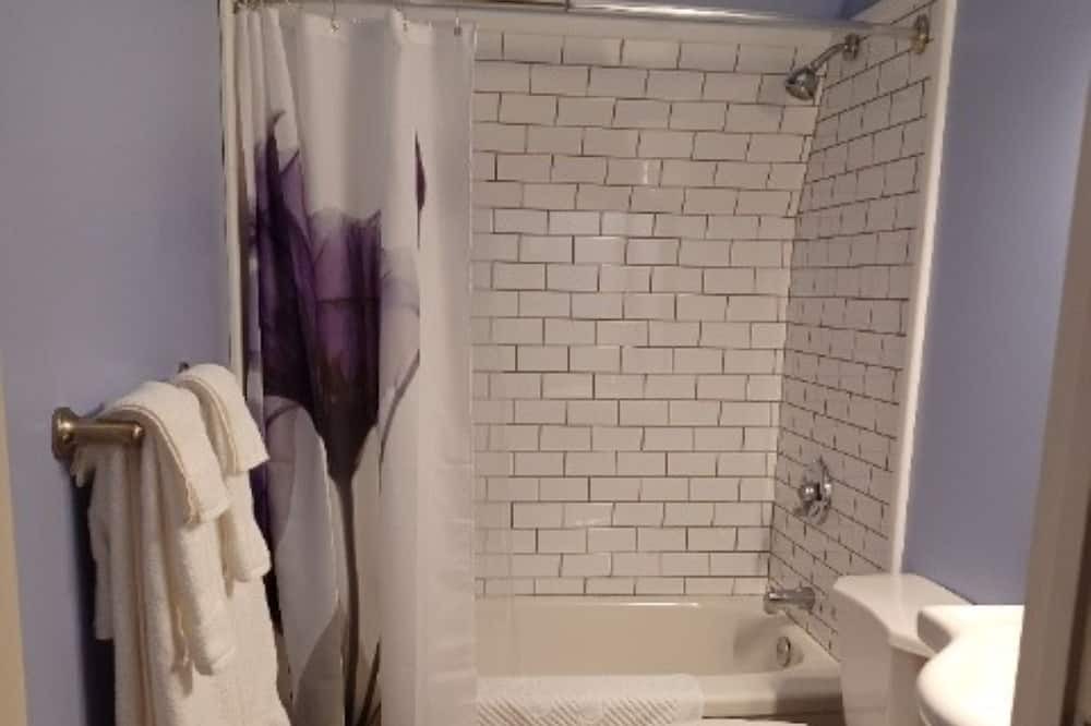 Photo of Bathroom in Kaslo