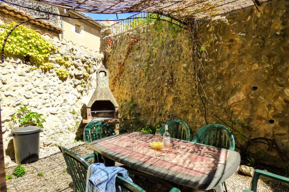 Photo of Outdoor in Labastide-de-Virac