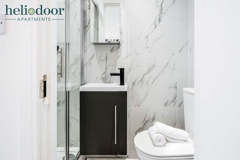 Photo of Bathroom in Yardley Gobion