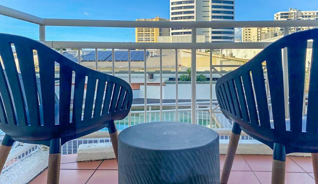 Photo of Patio Balcony in Cairns Central Business District