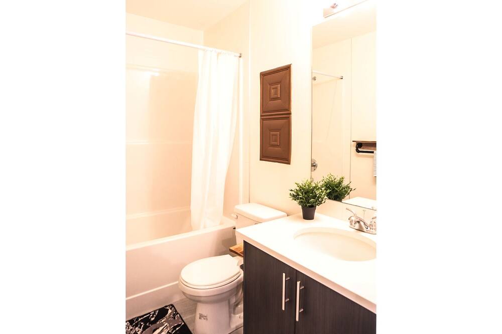 Photo of Bathroom in Sage Hill