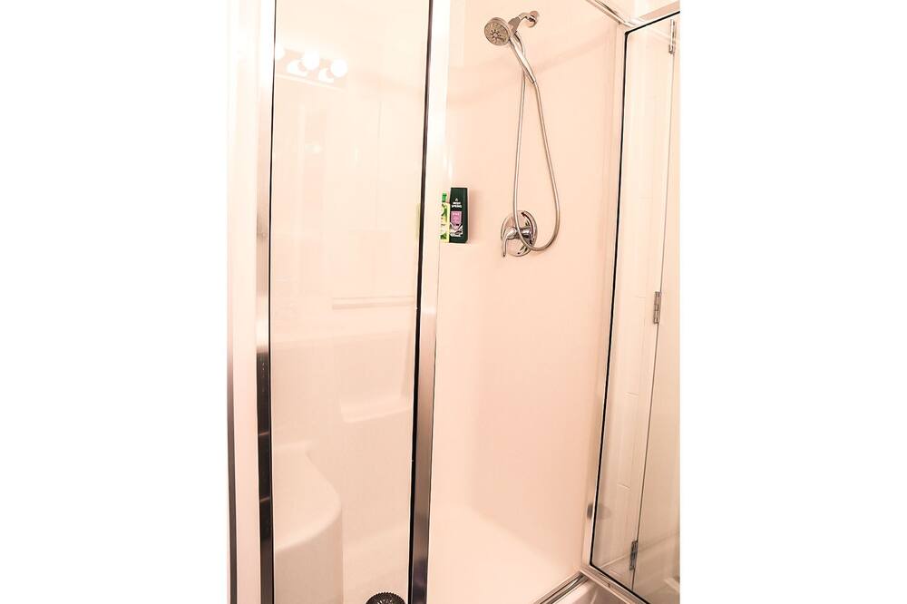 Photo of Bathroom in Sage Hill