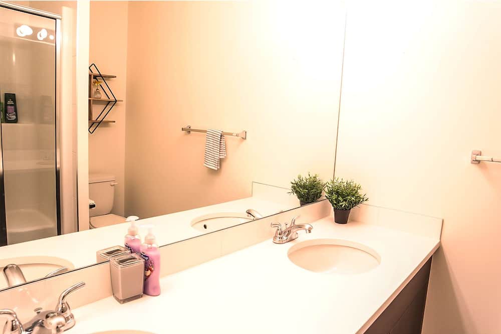 Photo of Bathroom in Sage Hill