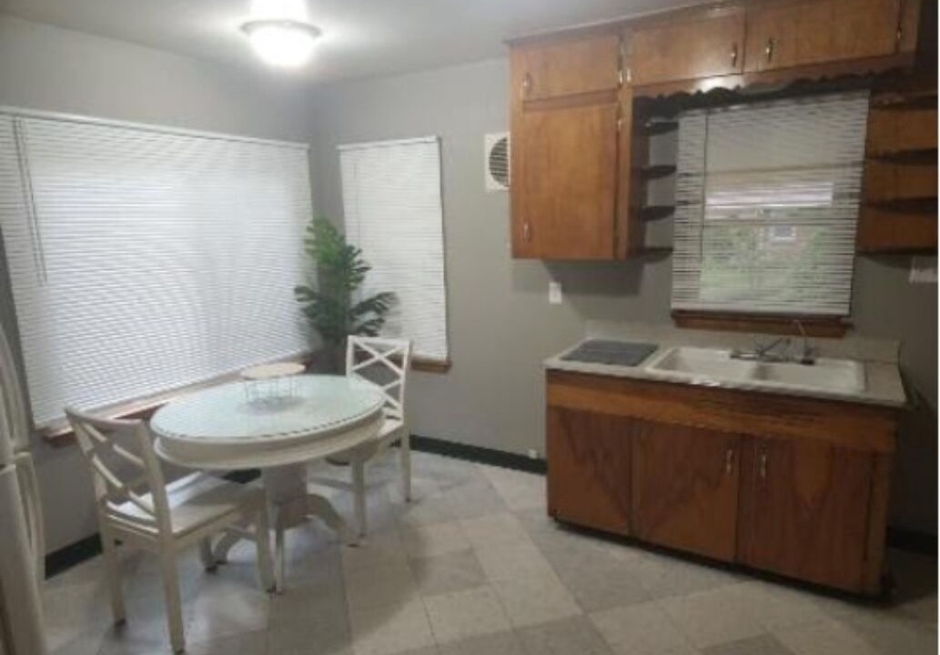 Photo of Kitchen in Flint