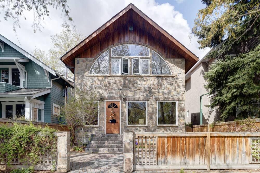 Photo of Outdoor in Hillhurst