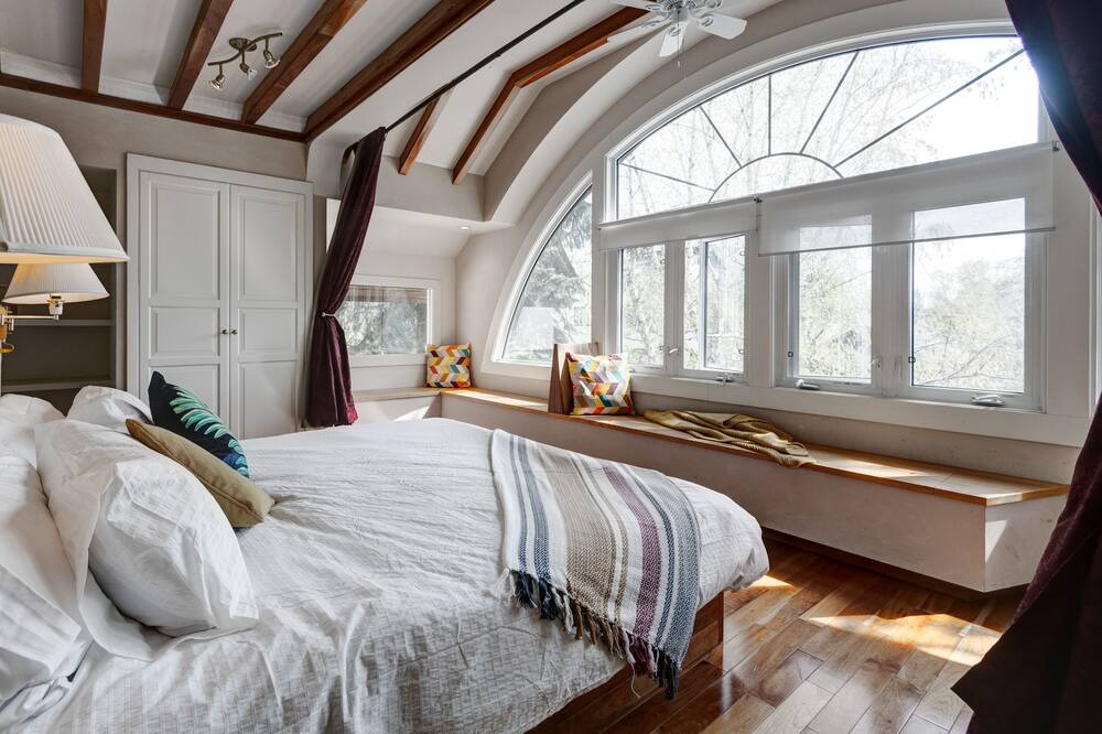 Photo of Bedroom in Hillhurst