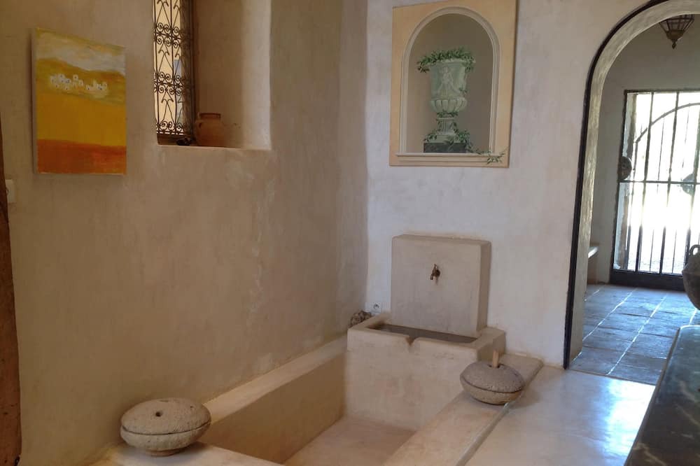 Photo of Others in Ksar el Borj