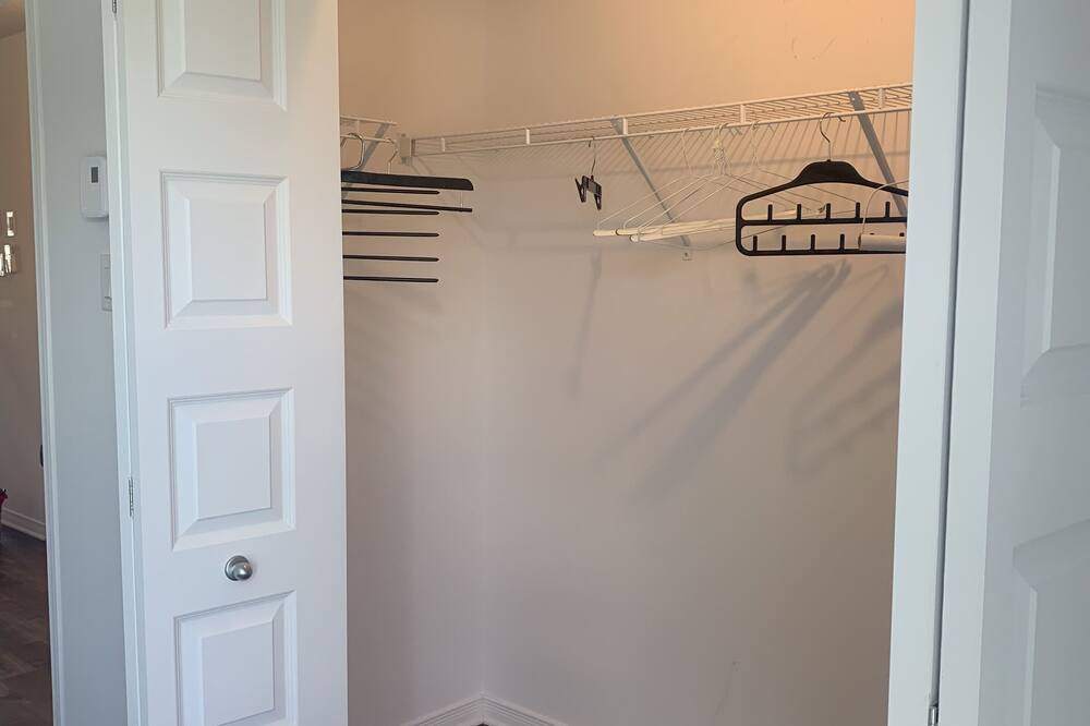 Photo of Bedroom in Aylmer