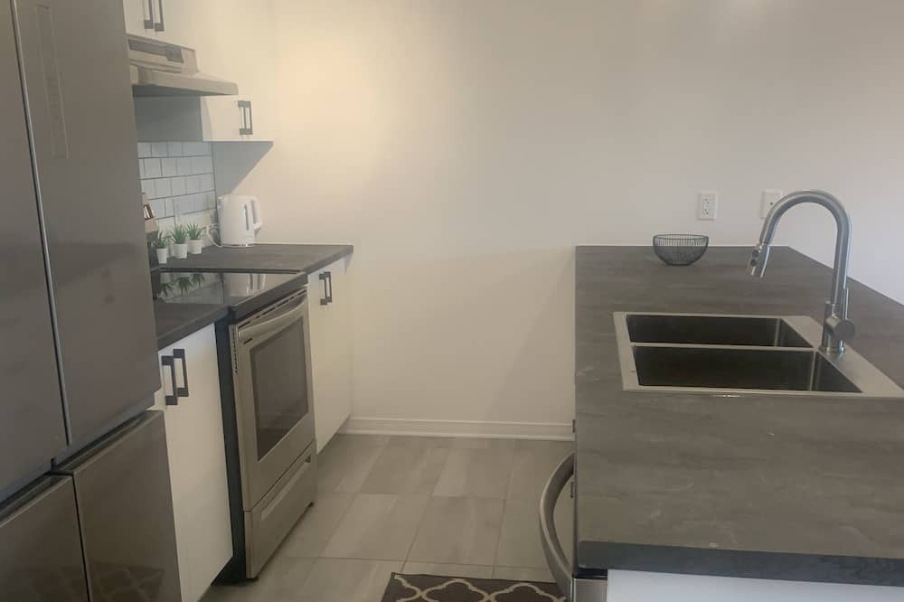 Photo of Kitchen in Aylmer