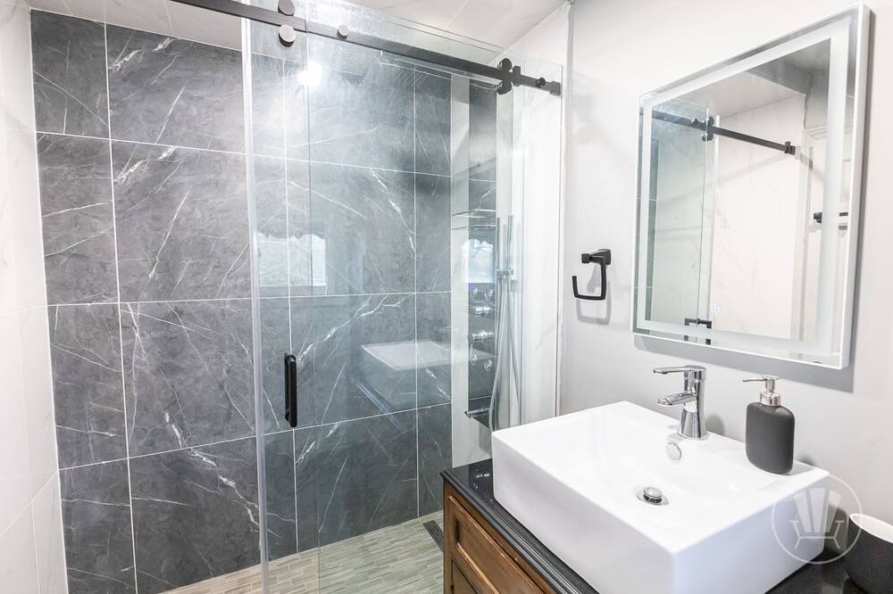 Photo of Bathroom in Alcona