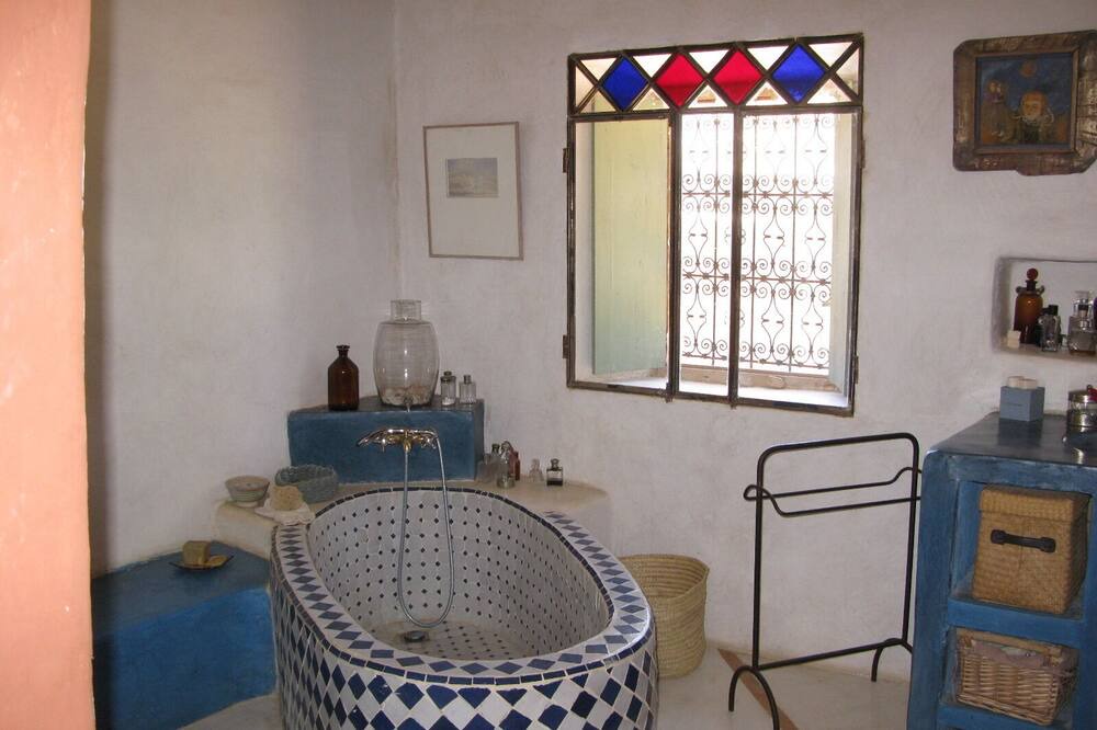 Photo of Others in Ksar el Borj