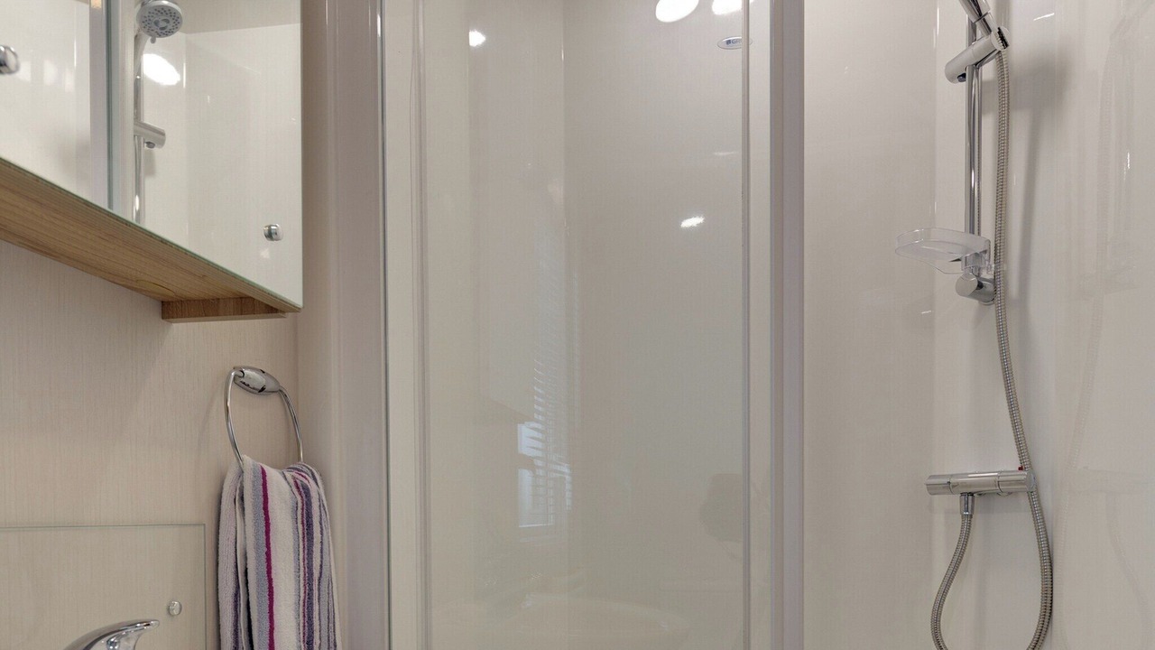 Photo of Bathroom in Rookley