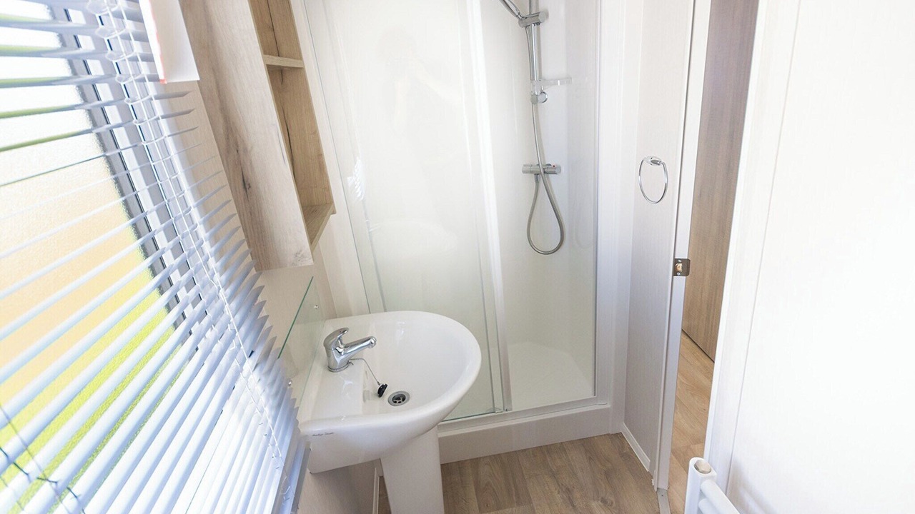 Photo of Bathroom in Rookley
