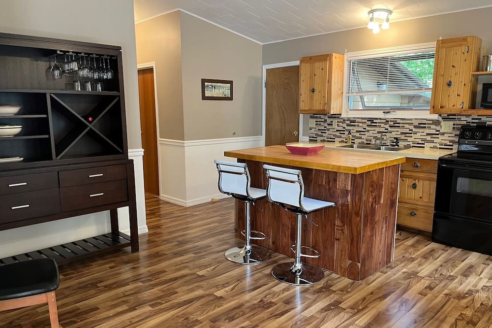 Photo of Kitchen in Candle Lake